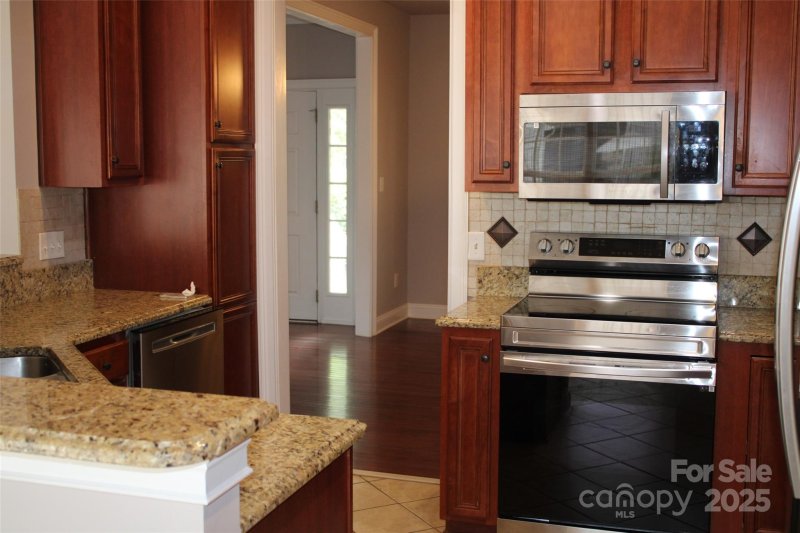 Property image 3 at 19834 Davidson Concord Road, Davidson, NC 28036