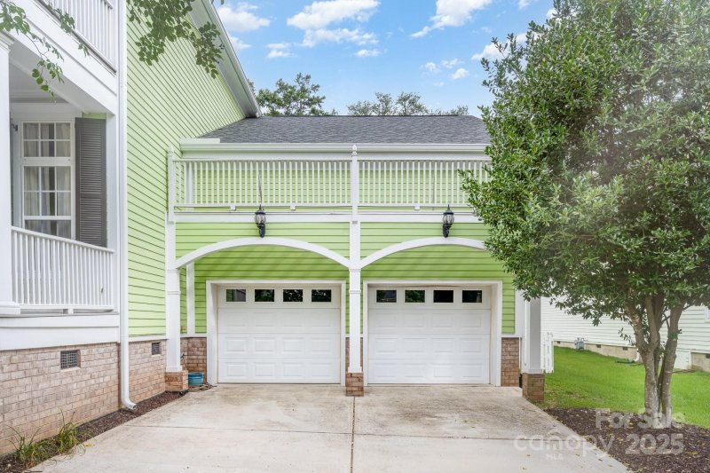 Property image 2 at 9210 Ginhouse Lane, Charlotte, NC 28277