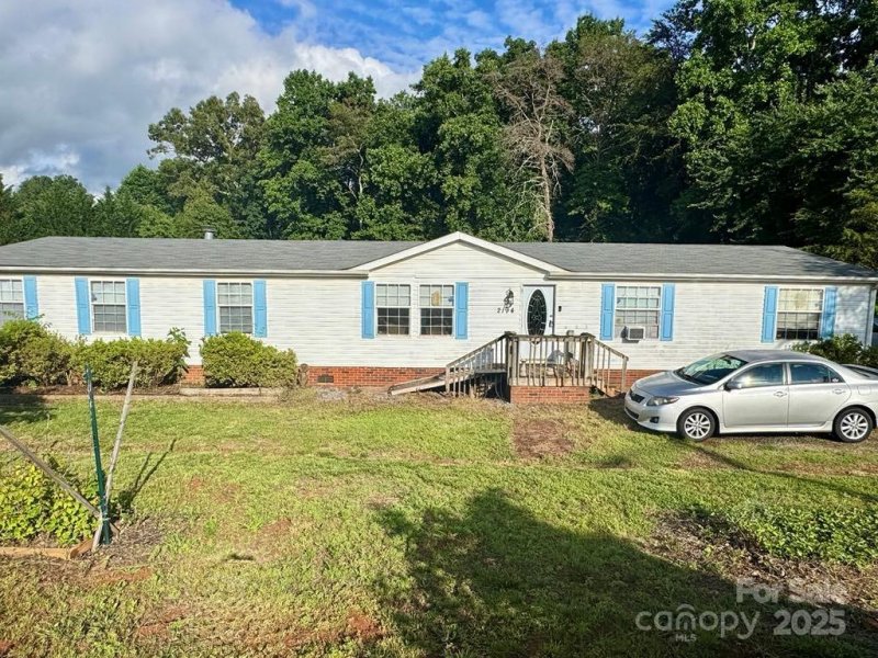 Sterling Ridge, Newton Community