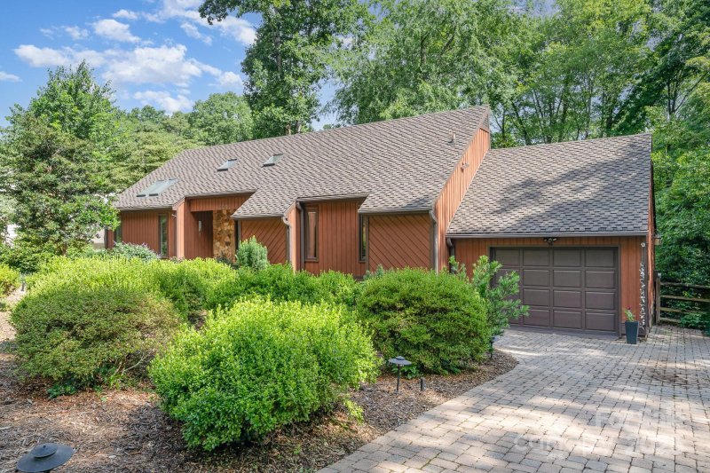 Property image 2 at 1601 Wandering Way Drive, Charlotte, NC 28226