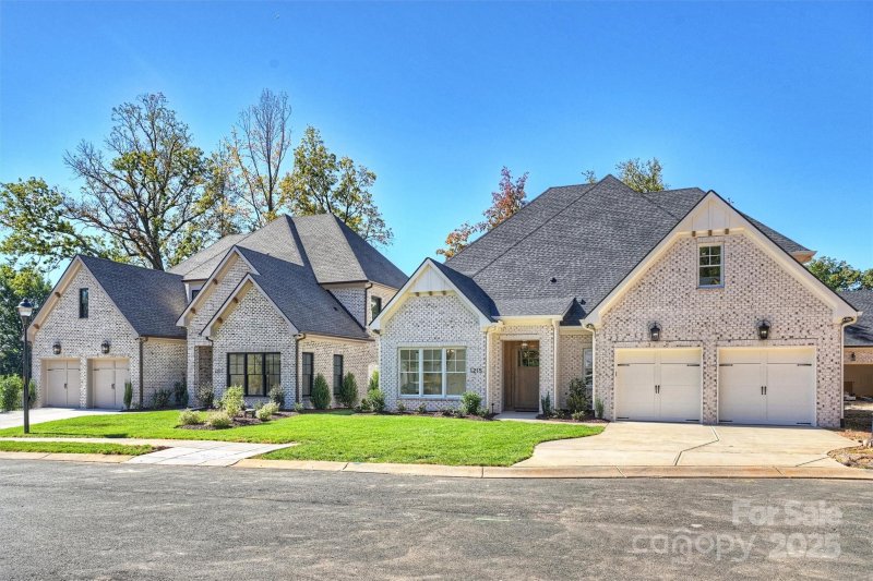 Property image 3 at 1215 Royal Prince Court, Charlotte, NC 28211