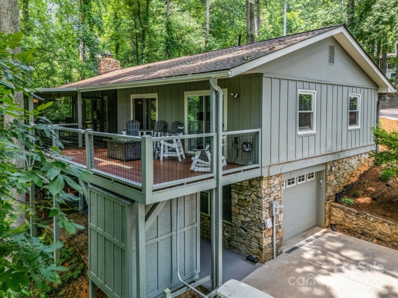 Property image 4 at 195 White Pine Drive, Lake Lure, NC 28746