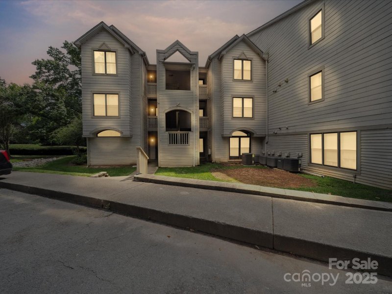 Property image 2 at 18817 Nautical Drive, Cornelius, NC 28031