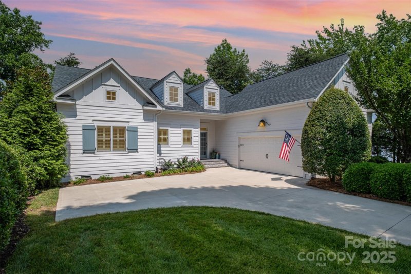 Property image 4 at 17719 Springwinds Drive, Cornelius, NC 28031