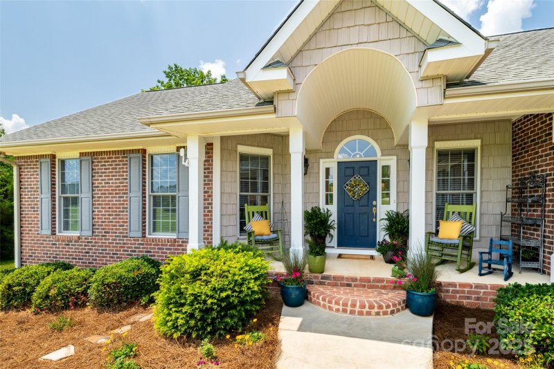 Property image 2 at 133 Upland Drive, Statesville, NC 28625