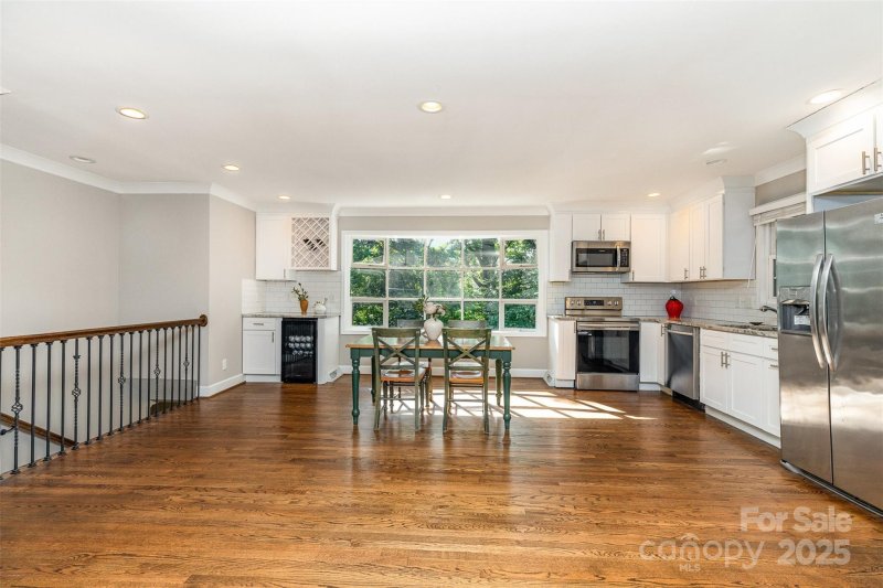 Property image 4 at 6935 Woodstock Drive, Charlotte, NC 28210