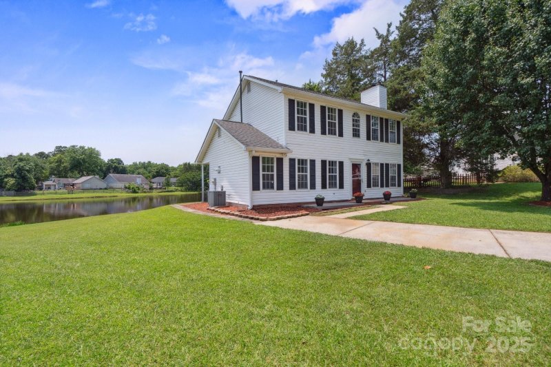 Property image 4 at 6516 Laurel Springs Court, Charlotte, NC 28227