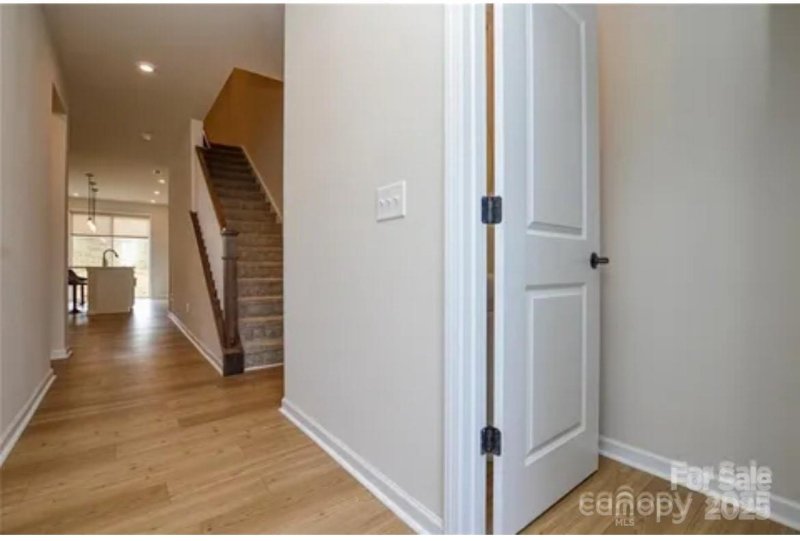 Property image 4 at 1028 Grays Mill Road, Charlotte, NC 28215