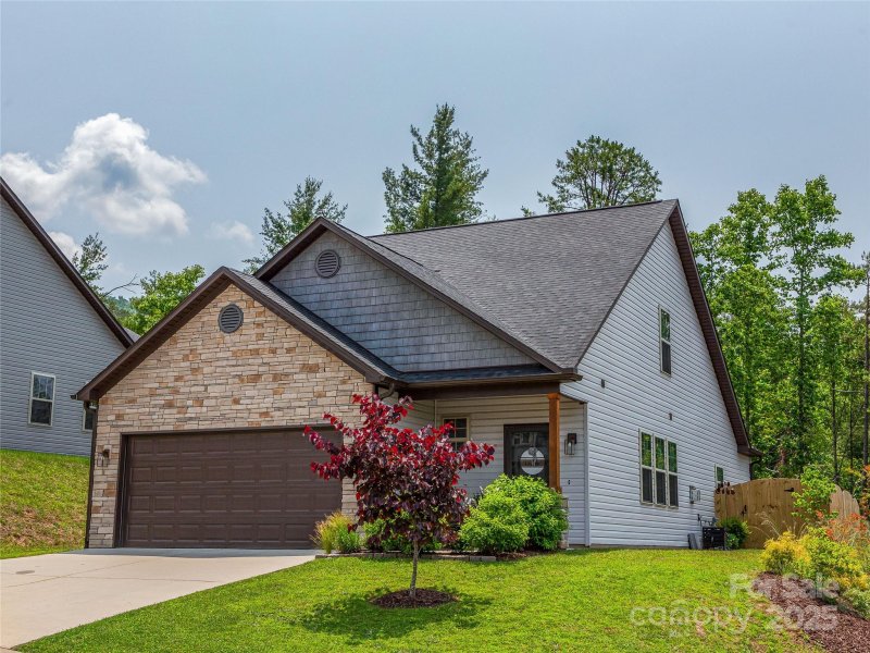 218 Water Leaf Drive