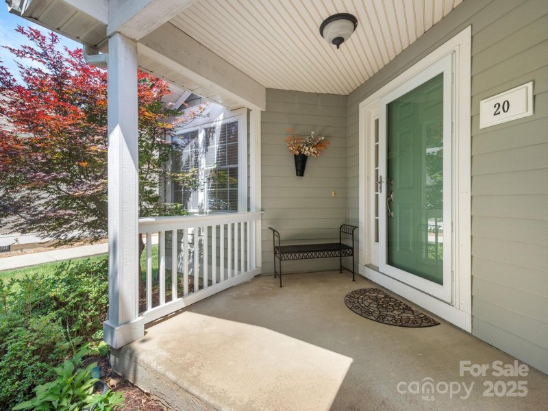 Property image 4 at 20 E Fairway View Court, Etowah, NC 28729