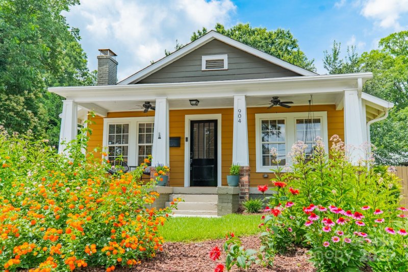 Property image 2 at 904 Anderson Street, Charlotte, NC 28205
