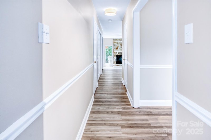 Property image 2 at 7912 Charter Oak Lane, Charlotte, NC 28226