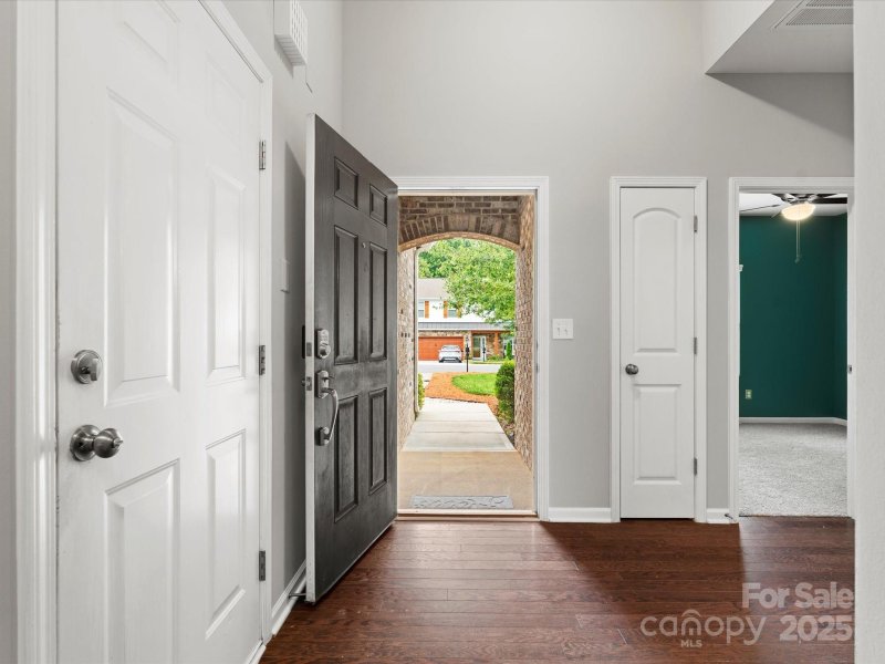 Property image 4 at 1660 Beleek Ridge Lane, Lake Wylie, SC 29710