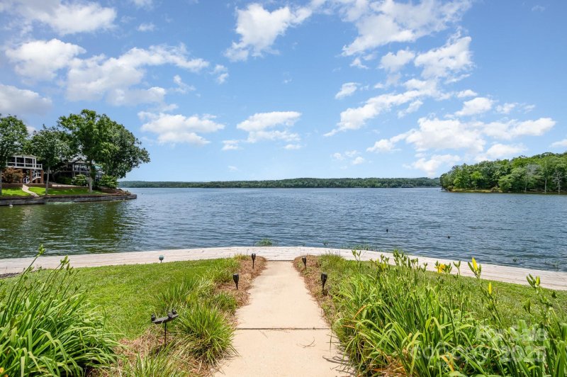 Property image 3 of 141 Badin Lake Circle in Badin Shores Resort, New London, NC 28127
