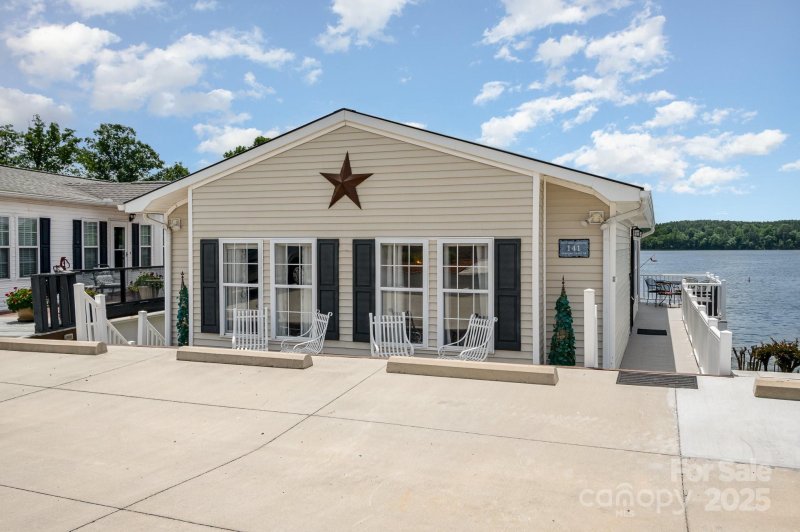 Property image 5 of 141 Badin Lake Circle in Badin Shores Resort, New London, NC 28127