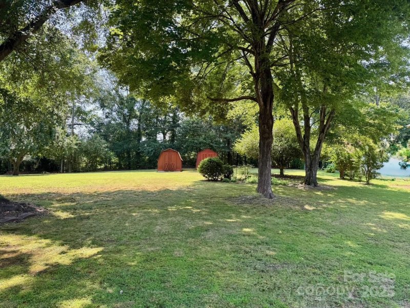 Property image 2 at 8616 Fallsdale Drive, Charlotte, NC 28214