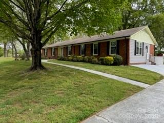 Property image 4 at 8616 Fallsdale Drive, Charlotte, NC 28214