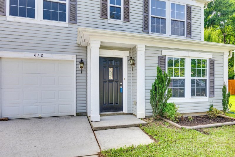 Property image 2 at 672 Carybrook Court, York, SC 29745