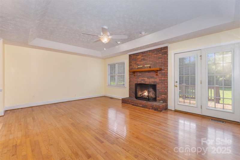 Property image 3 of 2627 Willis Drive in Stallings Glen, Harrisburg, NC 28075