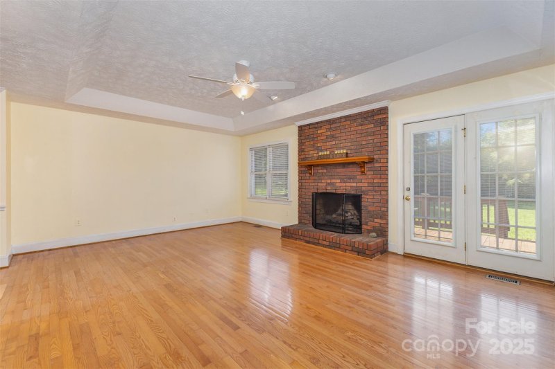 Property image 4 of 2627 Willis Drive in Stallings Glen, Harrisburg, NC 28075