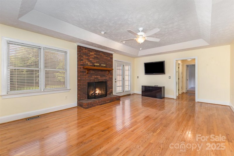 Property image 5 of 2627 Willis Drive in Stallings Glen, Harrisburg, NC 28075