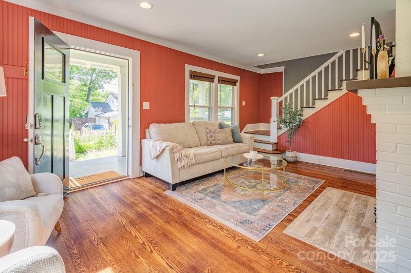 Property image 3 of 199 Pennsylvania Avenue in West Asheville, Asheville, NC 28806