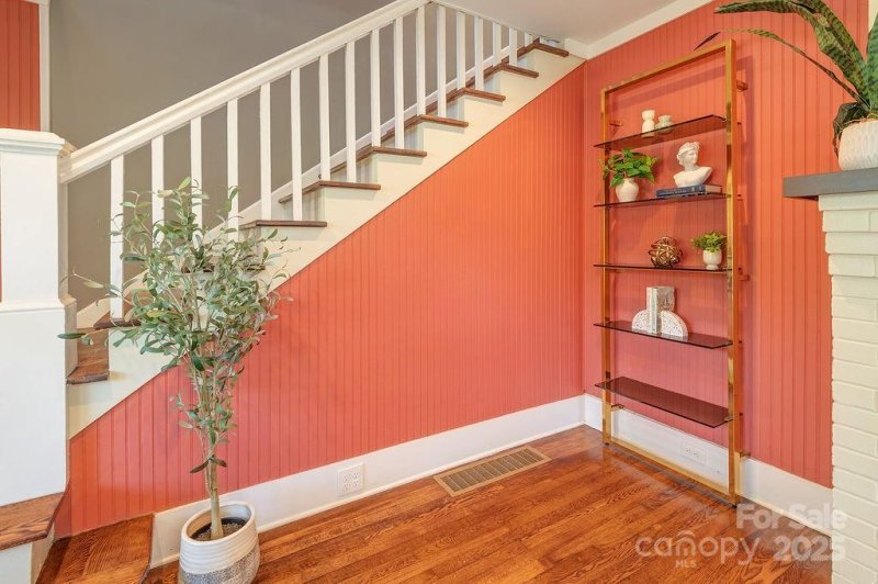 Property image 4 of 199 Pennsylvania Avenue in West Asheville, Asheville, NC 28806