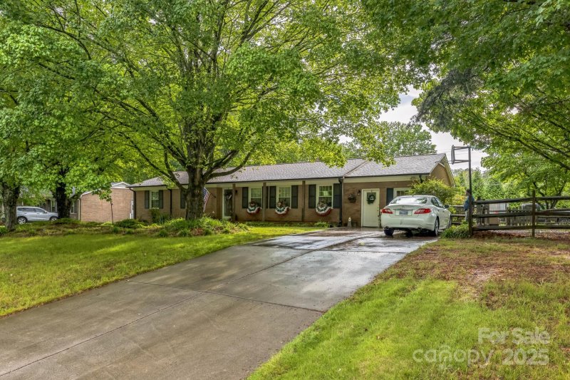 Property image 4 at 1005 Fieldstone Road, Mooresville, NC 28115