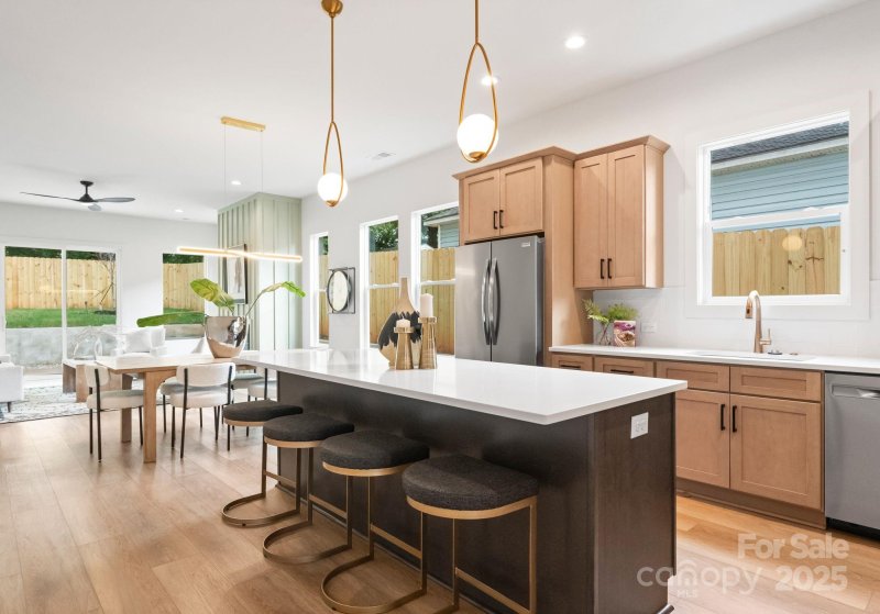 Property image 3 of 2413 Pruitt Street in Westerly Hills, Charlotte, NC 28208