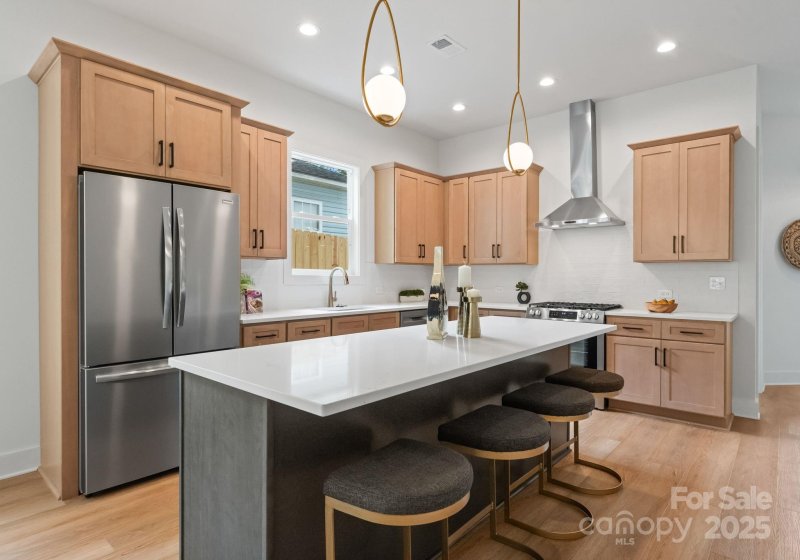 Property image 4 of 2413 Pruitt Street in Westerly Hills, Charlotte, NC 28208