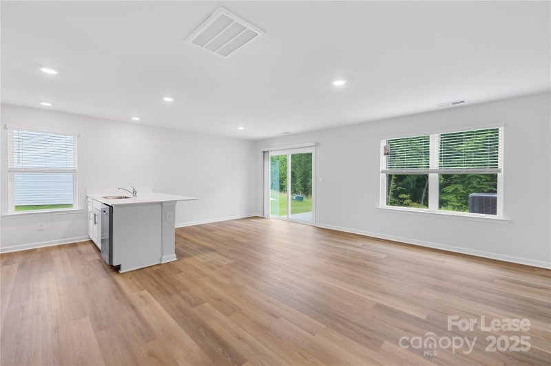 Property image 5 at 5150 Hyrule Drive, Charlotte, NC 28262