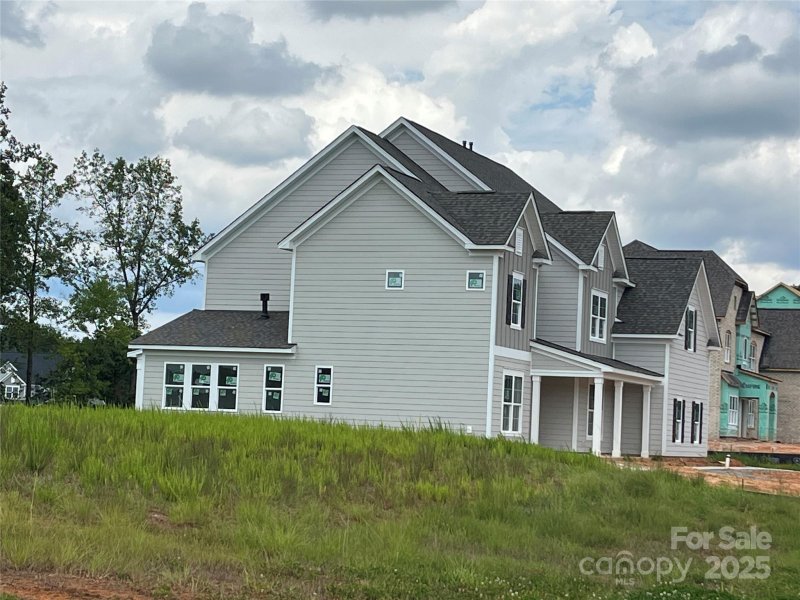 Property image 3 of 11009 Tyler Brook Lane in Oak Creek, Mint Hill, NC 28227