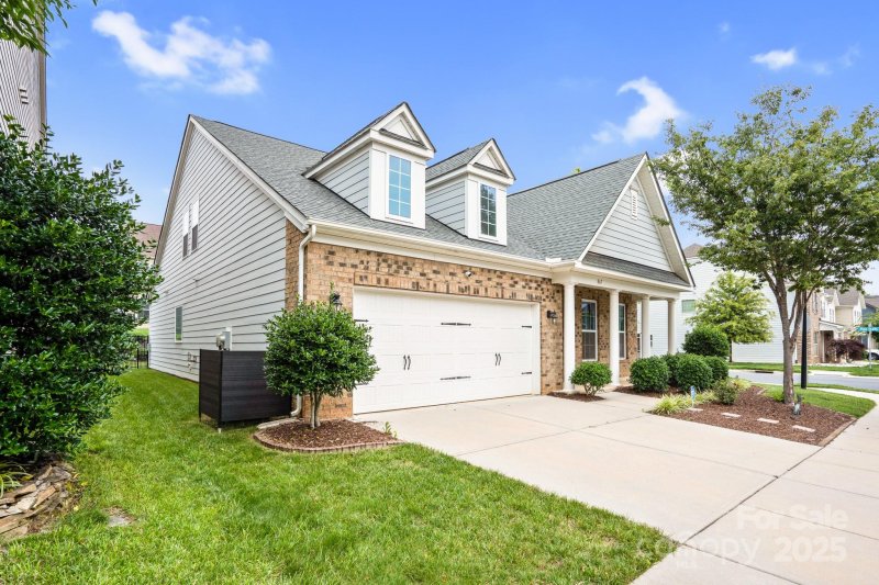Property image 2 at 867 Pecan Tree Lane, Fort Mill, SC 29715