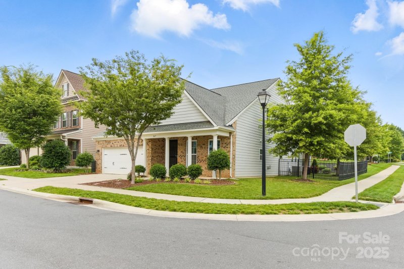Property image 3 at 867 Pecan Tree Lane, Fort Mill, SC 29715