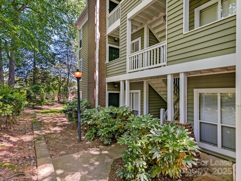 Property image 2 at 2506 Cranbrook Lane, Charlotte, NC 28207