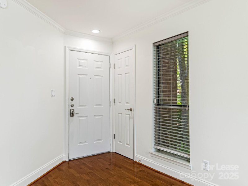 Property image 4 at 2506 Cranbrook Lane, Charlotte, NC 28207