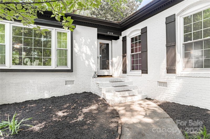 6128 Coatbridge Lane