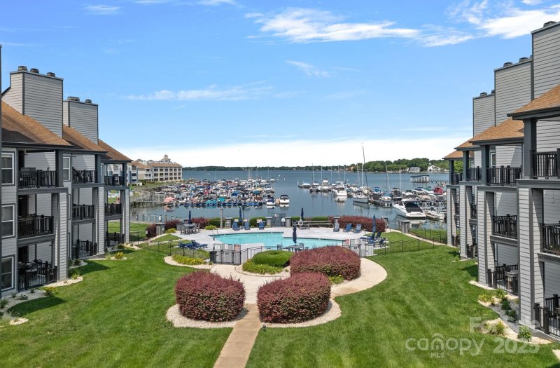 Property image 2 at 18853 Vineyard Point Lane, Cornelius, NC 28031