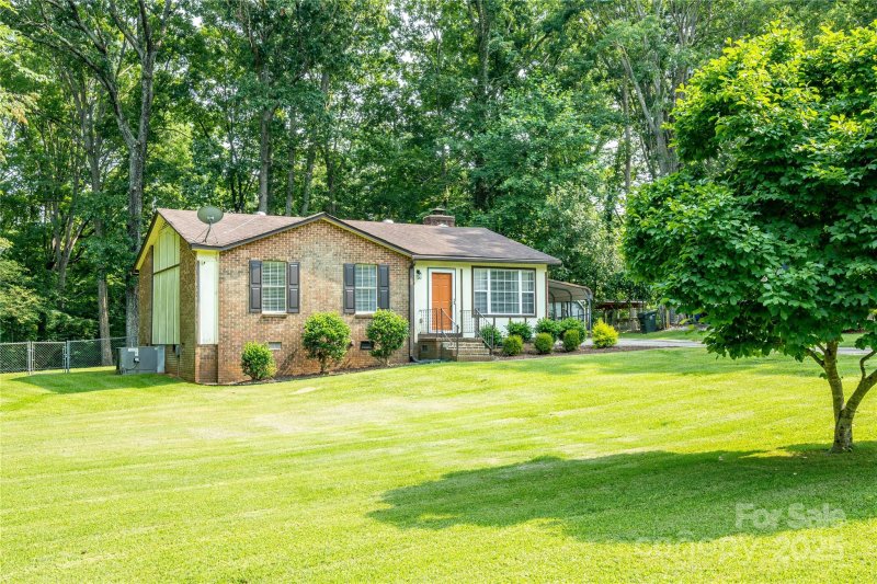 214 Cottage Place