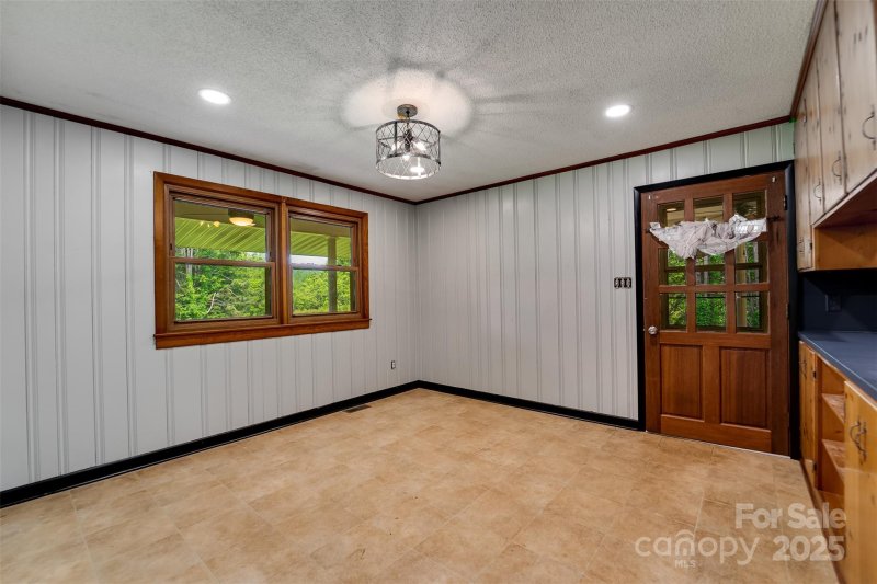 Property image 5 of 191 Rolling Green Drive in Rolling Green, Sylva, NC 28779