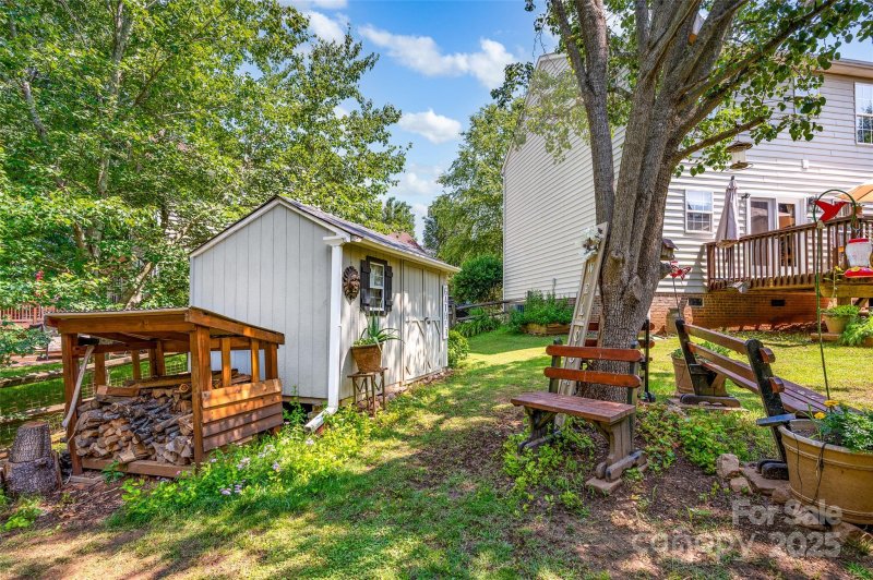 Property image 3 of 167 Foxtail Drive in Winslow Bay, Mooresville, NC 28117