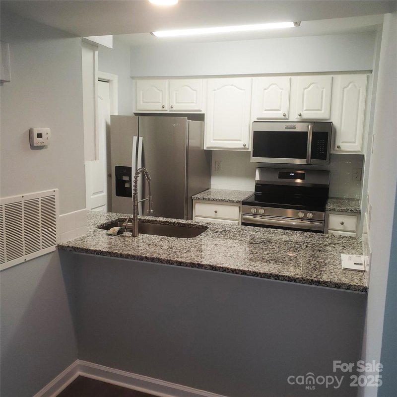 Property image 4 at 11010 Harrowfield Road, Charlotte, NC 28226