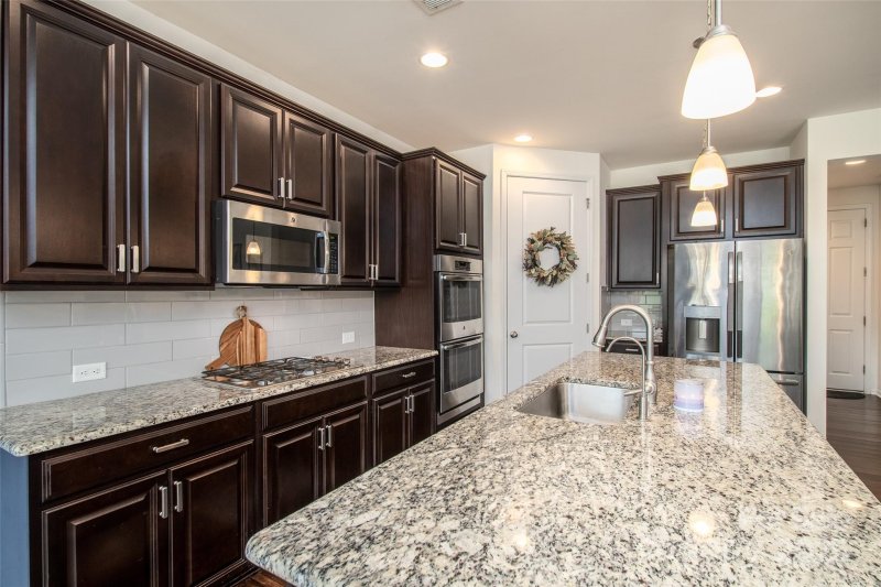 Property image 3 at 132 Hillston Lane, Mooresville, NC 28115