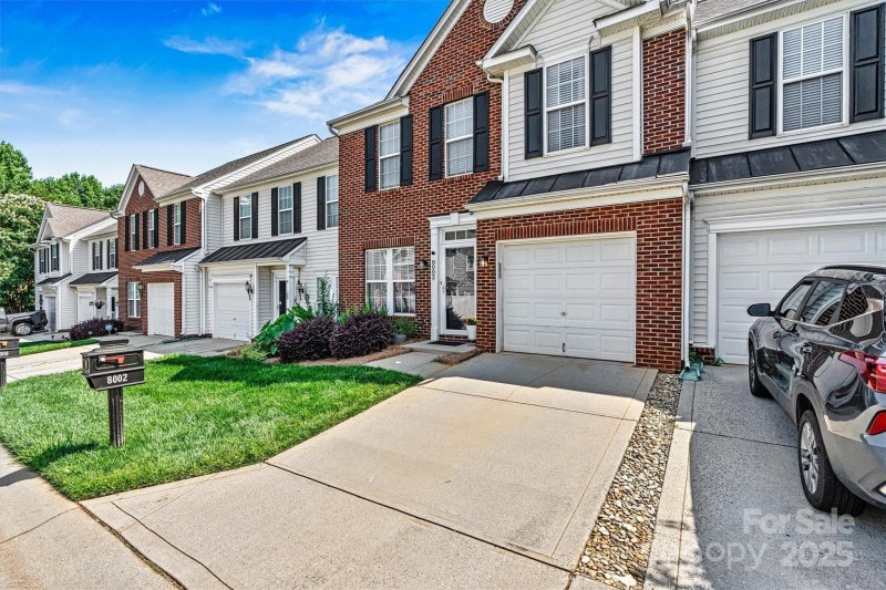 Property image 2 at 8002 Mariners Pointe Circle, Denver, NC 28037