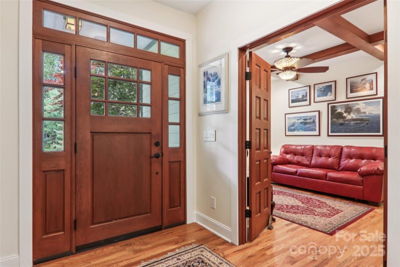 Property image 4 of 398 Falling Leaves Lane in Old Orchard, Hendersonville, NC 28792