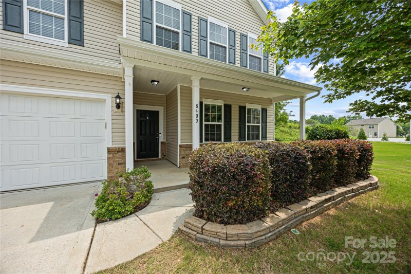 Property image 3 at 8400 Empress Court, Charlotte, NC 28227