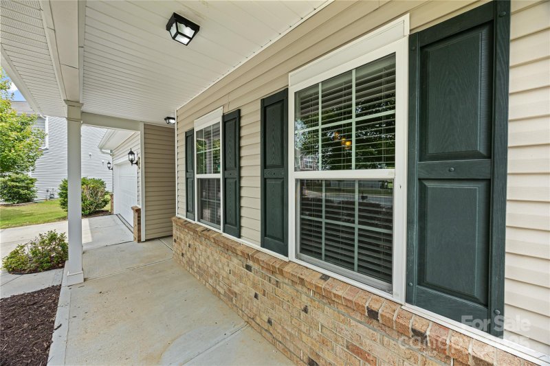 Property image 4 at 8400 Empress Court, Charlotte, NC 28227