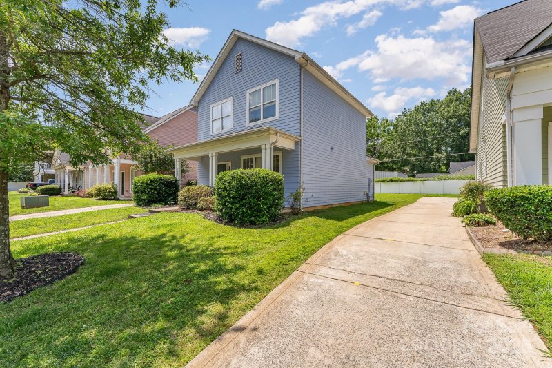 Property image 2 at 1825 Stroud Park Court, Charlotte, NC 28206