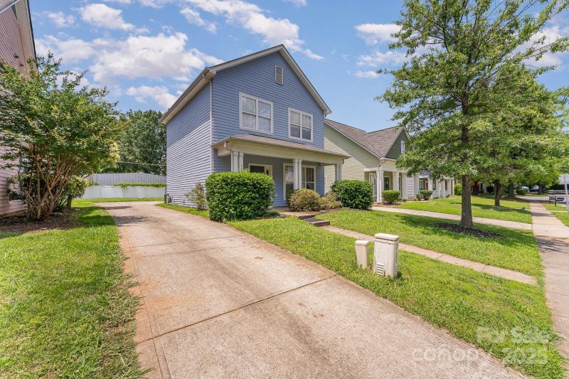 Property image 3 at 1825 Stroud Park Court, Charlotte, NC 28206