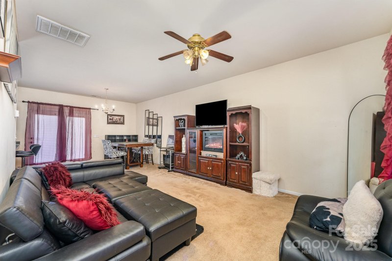 Property image 5 at 1825 Stroud Park Court, Charlotte, NC 28206